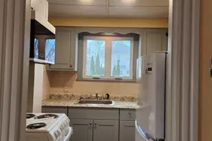 80 Warburton, Fall River, MA 02720 - Photo 6