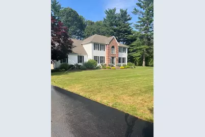 103 Woodcliff Dr, Westfield, MA 01085 - Photo 2