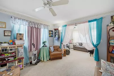 63 Worcester St, West Springfield, MA 01089 - Photo 28