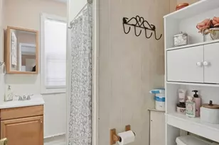 63 Worcester St, West Springfield, MA 01089 - Photo 4