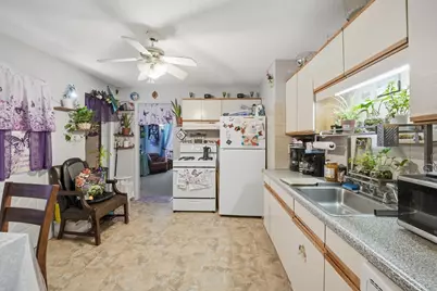 63 Worcester St, West Springfield, MA 01089 - Photo 32