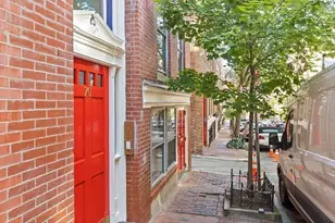 70 Phillips St, Boston, MA 02114 - Photo 10