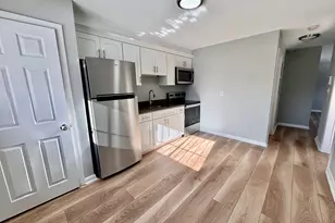 837 River St, Boston, MA 02136 - Photo 2