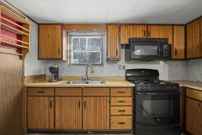 8 Nanatomqua #N55, Brookfield, MA 01506 - Photo 4