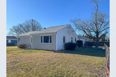 300 Davis Rd, Westport, MA 02790 - Photo 2