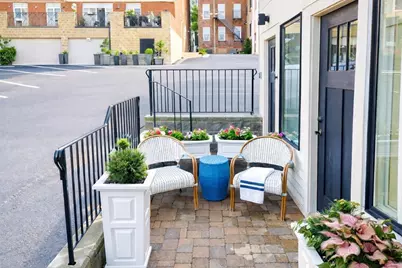 435 E 3rd St #2, Boston, MA 02172 - Photo 24