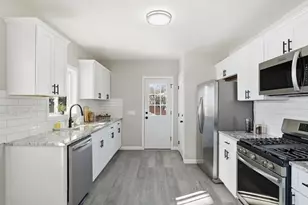 20-22 Gay Terrace, West Springfield, MA 01089 - Photo 4