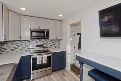 117 Sibley Ave, West Springfield, MA 01089 - Photo 4