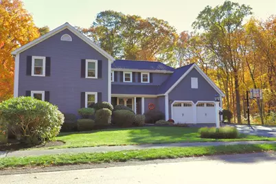 17 Fairway Ln, Medway, MA 02053 - Photo 2