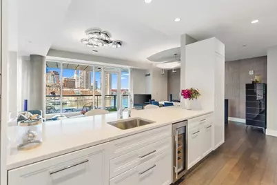 22 Liberty Dr #7M, Boston, MA 02210 - Photo 2