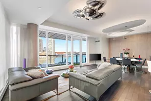 22 Liberty Dr, Boston, MA 02210 - Photo 2