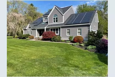 79 Country Club Dr, Northbridge, MA 01588 - Photo 2