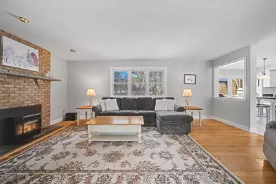 79 Country Club Dr, Northbridge, MA 01588 - Photo 6