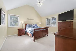 79 Country Club Dr, Northbridge, MA 01588 - Photo 20