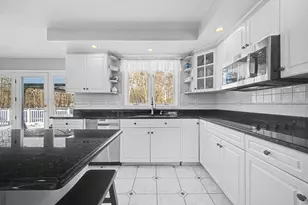 79 Country Club Dr, Northbridge, MA 01588 - Photo 16