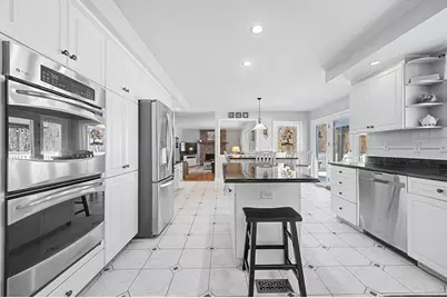 79 Country Club Dr, Northbridge, MA 01588 - Photo 14