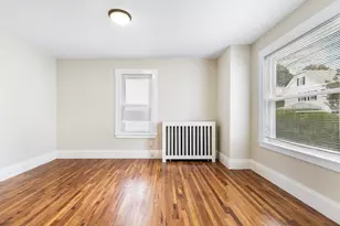 22 Auburn St, Malden, MA 02148 - Photo 6