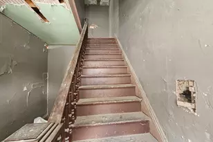 27 Hall St, North Adams, MA 01247 - Photo 22