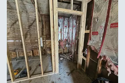 27 Hall St, North Adams, MA 01247 - Photo 12