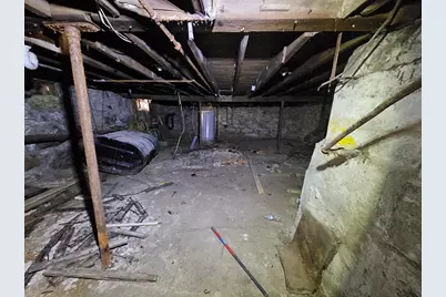 27 Hall St, North Adams, MA 01247 - Photo 24