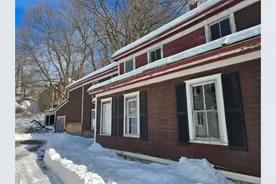 27 Hall St, North Adams, MA 01247 - Photo 30