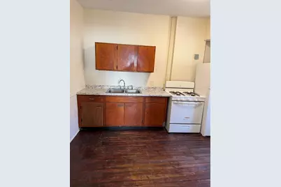 2 Preston St, Worcester, MA 01610 - Photo 4