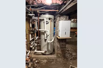 2 Preston St, Worcester, MA 01610 - Photo 14