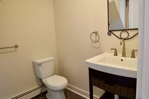 880 Washington St, Holliston, MA 01746 - Photo 8