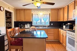 28 Eastford Rd, Southbridge, MA 01550 - Photo 4