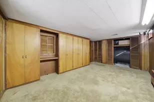 105 Edgewater Rd, Agawam, MA 01001 - Photo 34