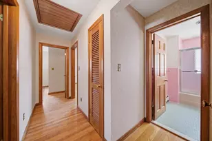 105 Edgewater Rd, Agawam, MA 01001 - Photo 14