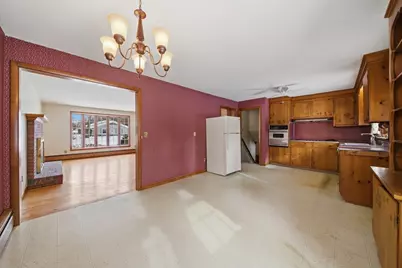 105 Edgewater Rd, Agawam, MA 01001 - Photo 8