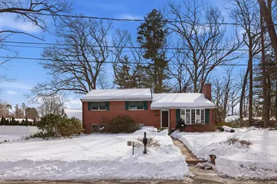 105 Edgewater Rd, Agawam, MA 01001 - Photo 2