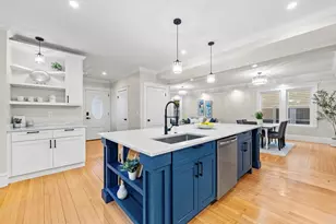 15 Phelps St, Salem, MA 01970 - Photo 1