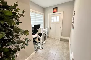 86 Blossom St, Chelsea, MA 02150 - Photo 22