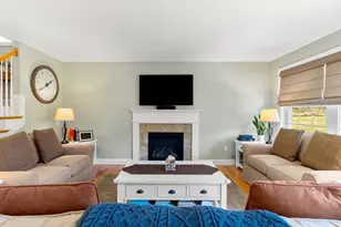 4 Fairway Dr, Groveland, MA 01834 - Photo 10