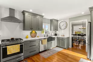 4 Fairway Dr, Groveland, MA 01834 - Photo 8