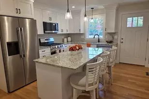 517 Mendon Rd, Attleboro, MA 02703 - Photo 4