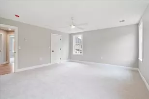 517 Mendon Rd, Attleboro, MA 02703 - Photo 14