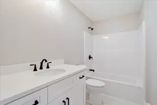 517 Mendon Rd, Attleboro, MA 02703 - Photo 12