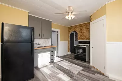 34 Chase St, Beverly, MA 01915 - Photo 12