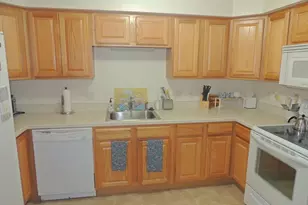 26 Greenleaves Dr, Amherst, MA 01002 - Photo 4