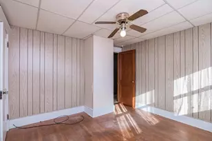 31 Greenwich St, Ludlow, MA 01056 - Photo 18