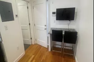 21 5th St, Chelsea, MA 02150 - Photo 2