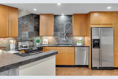 110 Washington Park #8, Newton, MA 02460 - Photo 8