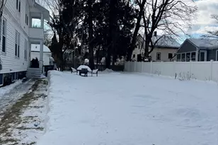 52 Lincoln St, North Andover, MA 01845 - Photo 2