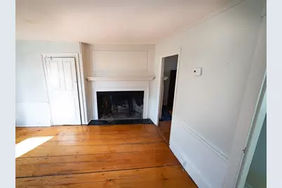 31 Mugford St. #2, Marblehead, MA 01945 - Photo 4