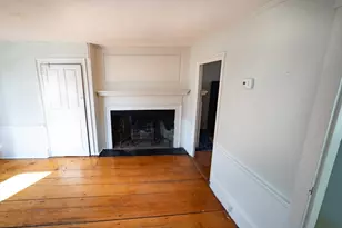 31 Mugford St, Marblehead, MA 01945 - Photo 4