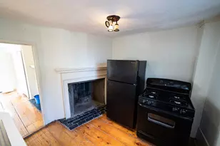 31 Mugford St, Marblehead, MA 01945 - Photo 6