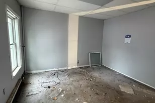 4 Glover Ct, Boston, MA 02127 - Photo 2